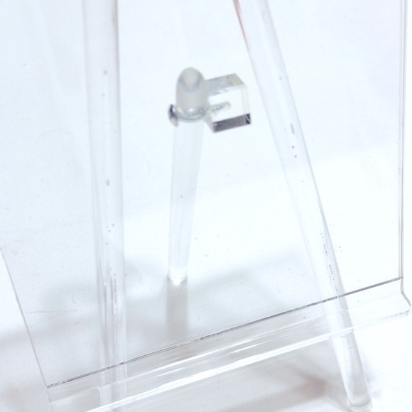 CONTAINER STORE 5”x10” Clear Acrylic Picture Frame Easel Stand - Holds 5x7 Photo - Picture 8 of 12